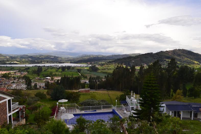 Miravalle Suites Пайпа Экстерьер фото